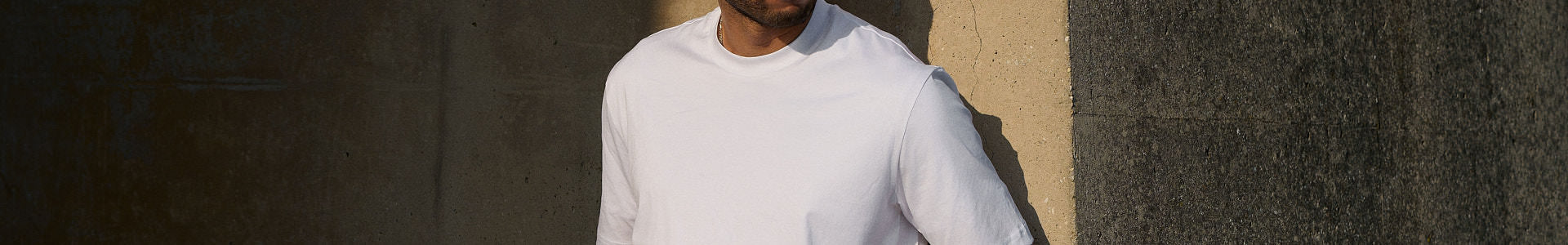 T-Shirts - SARTALE