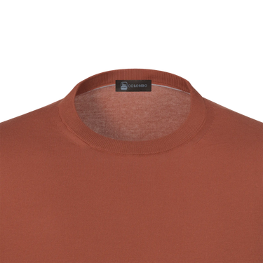 Close-up of neckline and Colombo label on Rusty Brown Cotton T-Shirt Sweater, showcasing fine knit texture and luxury detailing, SS25 collection.