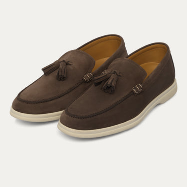 Mocasines de ante con borlas en color topo