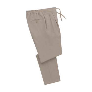 Tailored flat-front Linen Trousers in Light Taupe