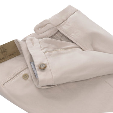 Richard J. Brown Slim - Fit Stretch - Cotton Trousers in Beige - SARTALE