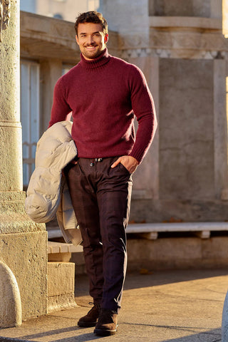 Knit Turtlenecks with Tailoring: How to Wear a Turtleneck with Suit