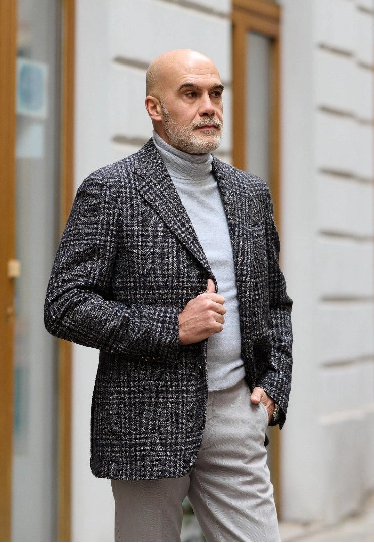 Knit Turtlenecks with Tailoring: How to Wear a Turtleneck with Suit