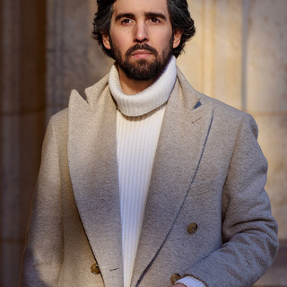 Cashmere Explained: Colombo vs Malo—Feel, Gauge, Longevity