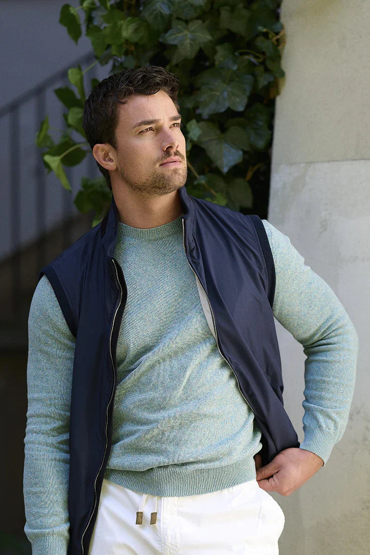 The Refined Edge: How to Wear Knitwear with a Shirt and Tie