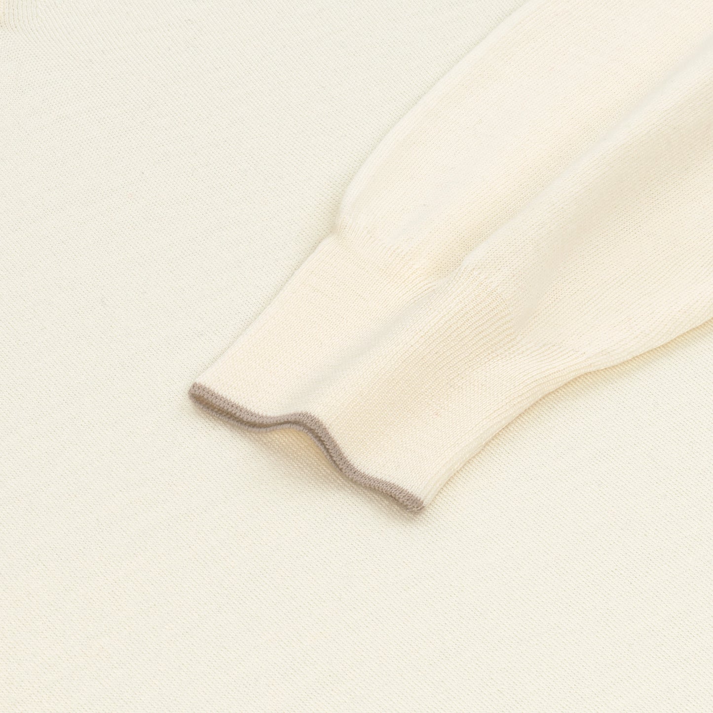 V-Neck Virgin Wool Pullover in Warm White