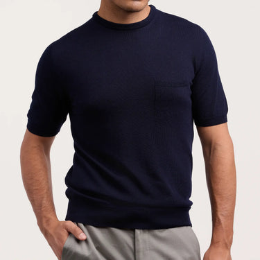 Baumwoll-Rundhals-T-Shirt in Marineblau mit Brusttasche