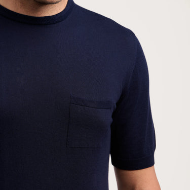 Baumwoll-Rundhals-T-Shirt in Marineblau mit Brusttasche