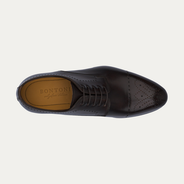 Five-Eyelet Derbie Shoes with Perforated Brogue Detailing in Dark Brown