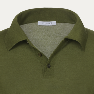 Polo de mezcla de cachemira en color verde cocodrilo