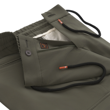 Stretch Cargo Bermuda Shorts in Olive Green