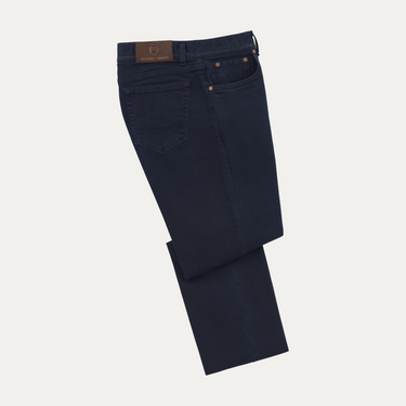 Vaqueros de algodón elástico en denim azul oscuro