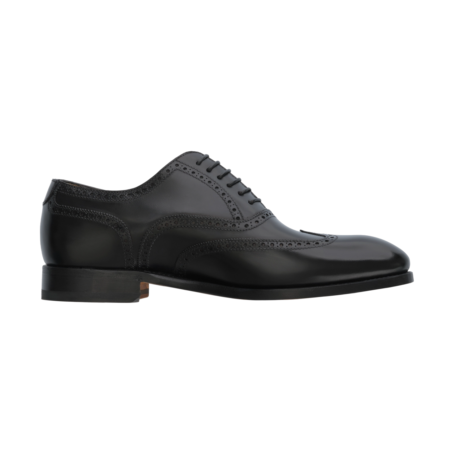 "Libertino no Fiore" Oxford Shoes with Perforated Details and Medallion in Black