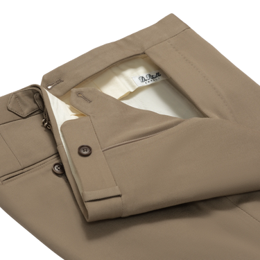 Tailored flat-front Cotton Trousers in Taupe. Exclusively made for Sartale