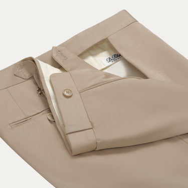 Tailored flat-front Cotton Trousers in Beige. Exclusively made for Sartale