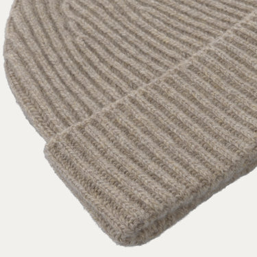 Ribbed Cashmere Hat in Taupe Melange