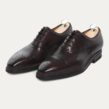 Bontoni «Vittorio» Five-Eyelet Oxford Shoes with Reverse Stitched Details and Perforated Medallion in Wine Red - SARTALE