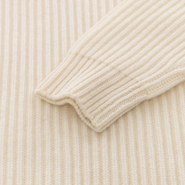 Malo Knitted Turtleneck Sweater in White - SARTALE